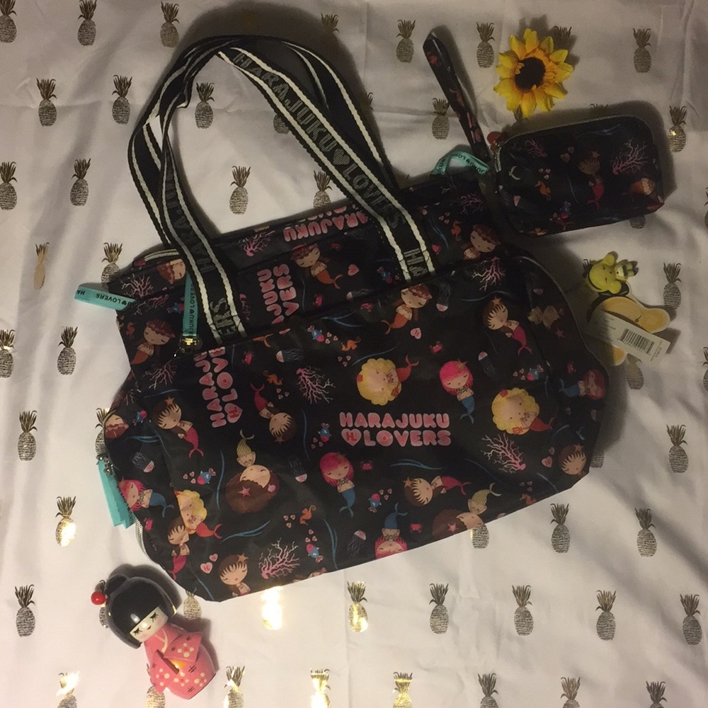 Harajuku lovers tote & wristlet set